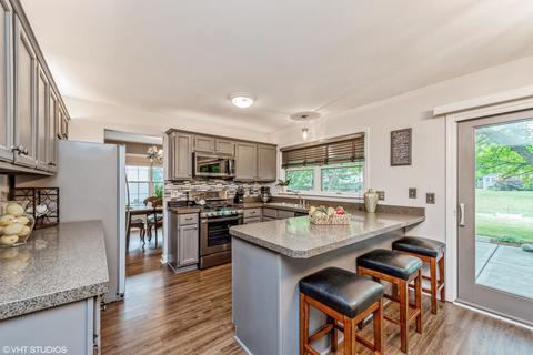 611 Lilac Dr, Algonquin, IL 60102 photo 8