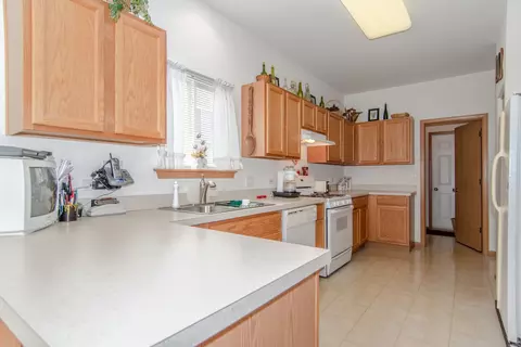 2012 Stafford St, Plainfield, IL 60586 photo 14