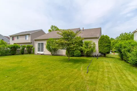 2012 Stafford St, Plainfield, IL 60586 photo 4