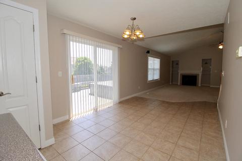2244 Chase Ln, Normal, IL 61761 photo 6