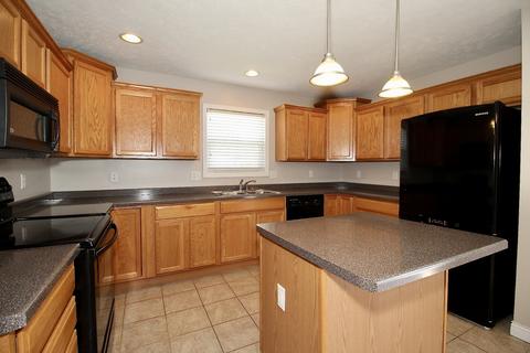 2244 Chase Ln, Normal, IL 61761 photo 3