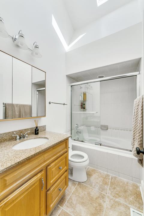 8495 Dolfor Cv, Burr Ridge, IL 60527 photo 23