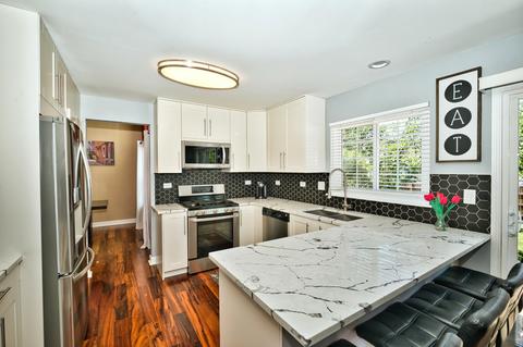 1437 Newcastle Ln, Bartlett, IL 60103 photo 9