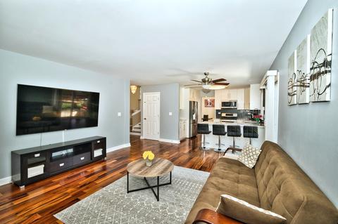 1437 Newcastle Ln, Bartlett, IL 60103 photo 17