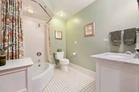 907 N Wheaton Ave, Wheaton, IL 60187 photo 17
