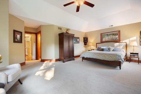 907 N Wheaton Ave, Wheaton, IL 60187 photo 12