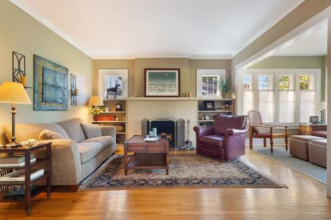 907 N Wheaton Ave, Wheaton, IL 60187 photo 3