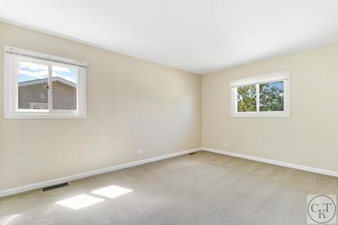 265 Grissom Ln, Hoffman Estates, IL 60169 photo 13