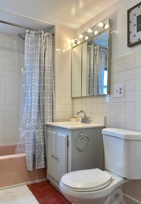 1492 E Algonquin Rd, Des Plaines, IL 60016 photo 9
