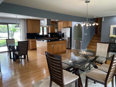 370 Florian Dr, Des Plaines, IL 60016 photo 3