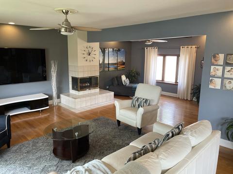 370 Florian Dr, Des Plaines, IL 60016 photo 9
