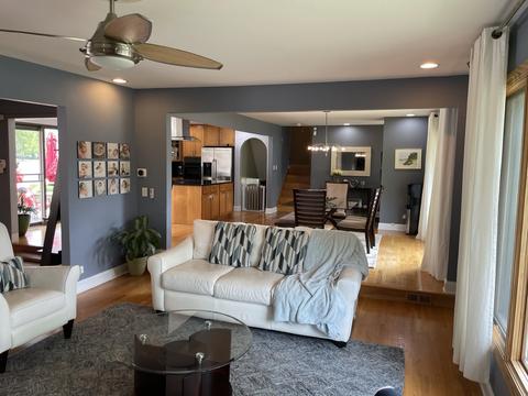370 Florian Dr, Des Plaines, IL 60016 photo 11