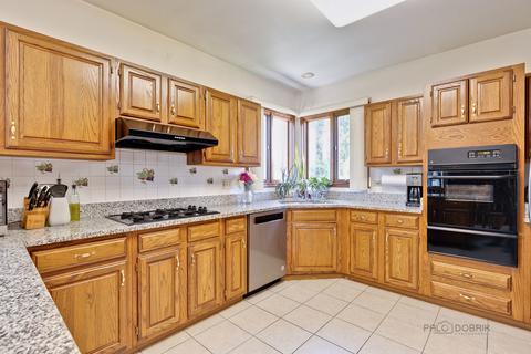 711 Kenmare Dr, Des Plaines, IL 60016 photo 10