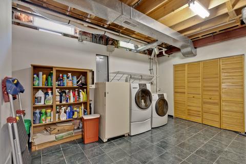 711 Kenmare Dr, Des Plaines, IL 60016 photo 28