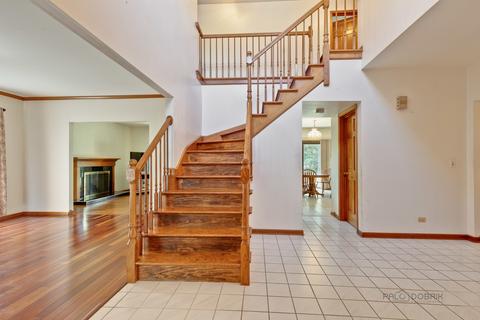 711 Kenmare Dr, Des Plaines, IL 60016 photo 4