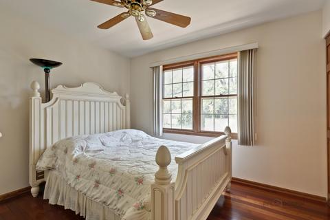 711 Kenmare Dr, Des Plaines, IL 60016 photo 20