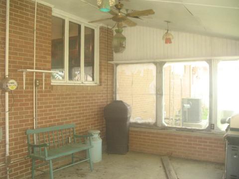 304 Cedar Dr, Clinton, IL 61727 photo 8