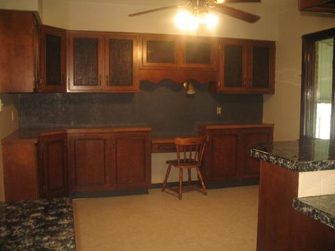 304 Cedar Dr, Clinton, IL 61727 photo 24
