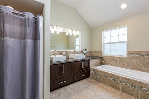 1848 E Skyline Cir, Lindenhurst, IL 60046 photo 17
