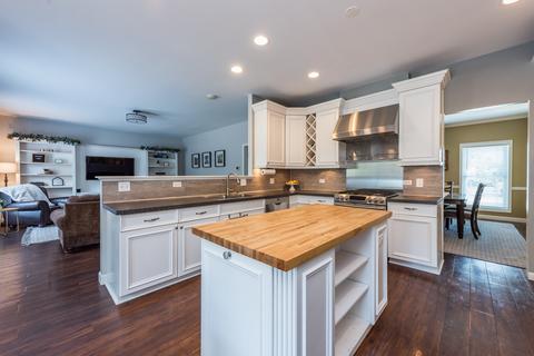 1848 E Skyline Cir, Lindenhurst, IL 60046 photo 6