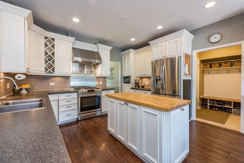 1848 E Skyline Cir, Lindenhurst, IL 60046 photo 4