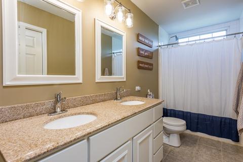 1848 E Skyline Cir, Lindenhurst, IL 60046 photo 16
