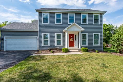 1848 E Skyline Cir, Lindenhurst, IL 60046 photo 1