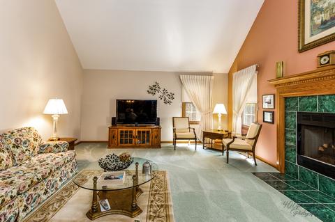 1113 Joseph Cir, Johnsburg, IL 60051 photo 8