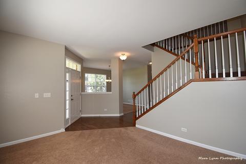 238 Longview Dr, Elgin, IL 60124 photo 5