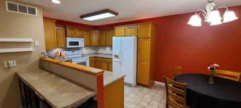 1220 Onyx Ln, Normal, IL 61761 photo 6