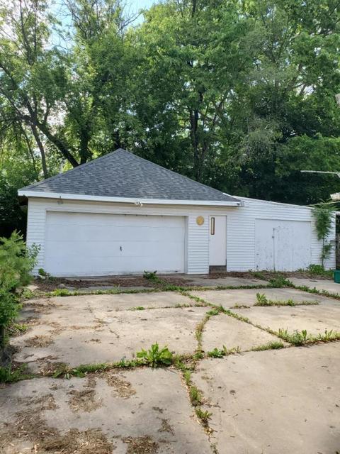 706 S Float Ave, Freeport, IL 61032 photo 10
