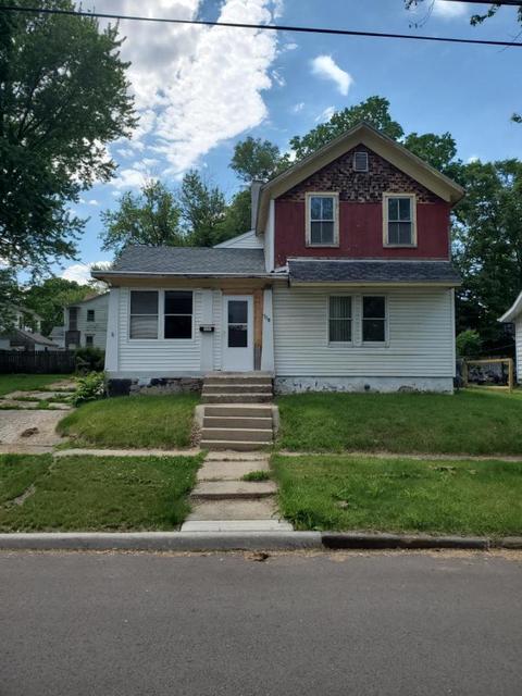 706 S Float Ave, Freeport, IL 61032 photo 1