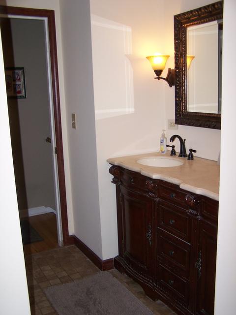 2313 Kirchoff Rd, Rolling Meadows, IL 60008 photo 14