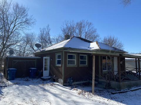 1882 Summit Ave, Kankakee, IL 60901 photo 2