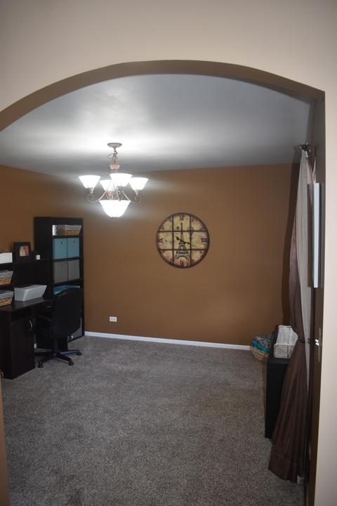 331 Cloverleaf Ct, Dekalb, IL 60115 photo 13