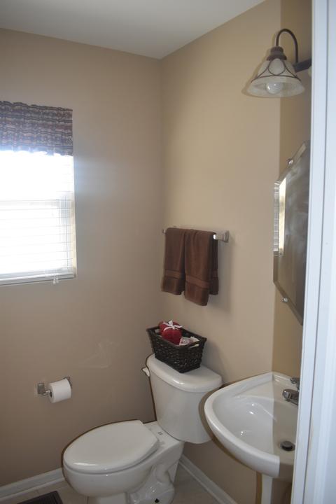 331 Cloverleaf Ct, Dekalb, IL 60115 photo 15