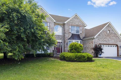 9 Bunker Hill Ct, Algonquin, IL 60102 photo 2