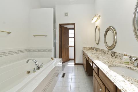 9 Bunker Hill Ct, Algonquin, IL 60102 photo 17