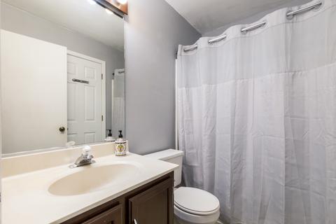 6422 Plainview Rd, Gurnee, IL 60031 photo 25