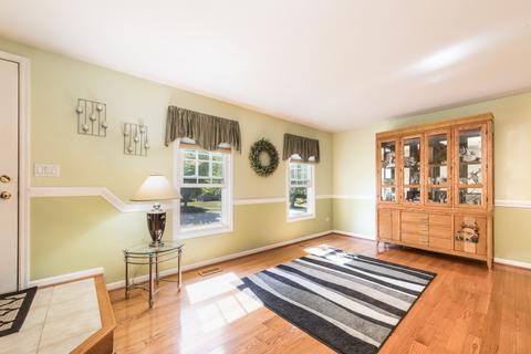 6422 Plainview Rd, Gurnee, IL 60031 photo 4
