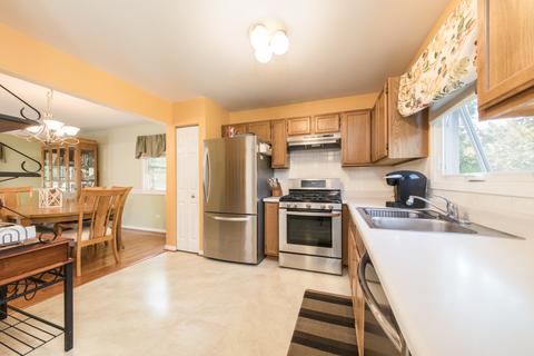 6422 Plainview Rd, Gurnee, IL 60031 photo 10