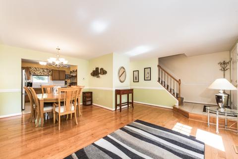 6422 Plainview Rd, Gurnee, IL 60031 photo 5