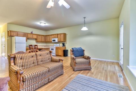 3404 Stoneway Ct, Champaign, IL 61822 photo 9