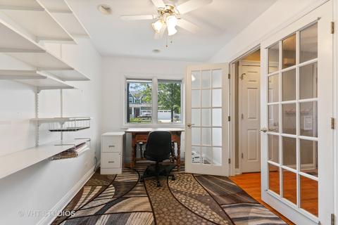 1606 Maple Ave, Northbrook, IL 60062 photo 3