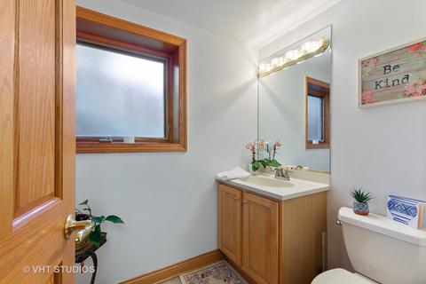 1606 Maple Ave, Northbrook, IL 60062 photo 11