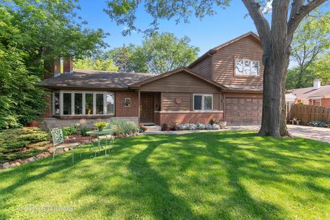 1606 Maple Ave, Northbrook, IL 60062 photo 1