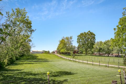 40 W871 Lenz Rd, Elgin, IL 60124 photo 3