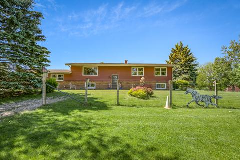 40 W871 Lenz Rd, Elgin, IL 60124 photo 1