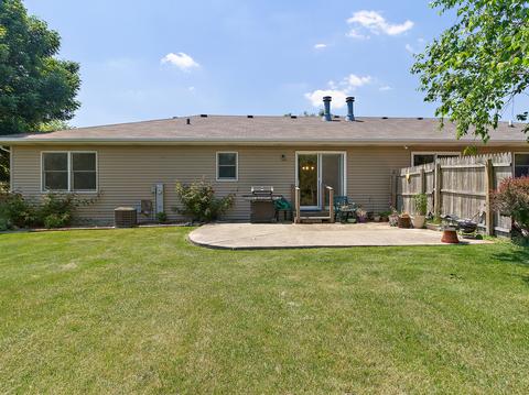 189 E First St, Manteno, IL 60950 photo 13