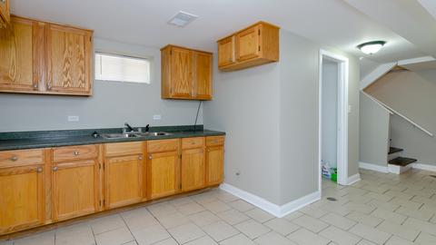 625 E 102nd Pl, Chicago, IL 60628 photo 19